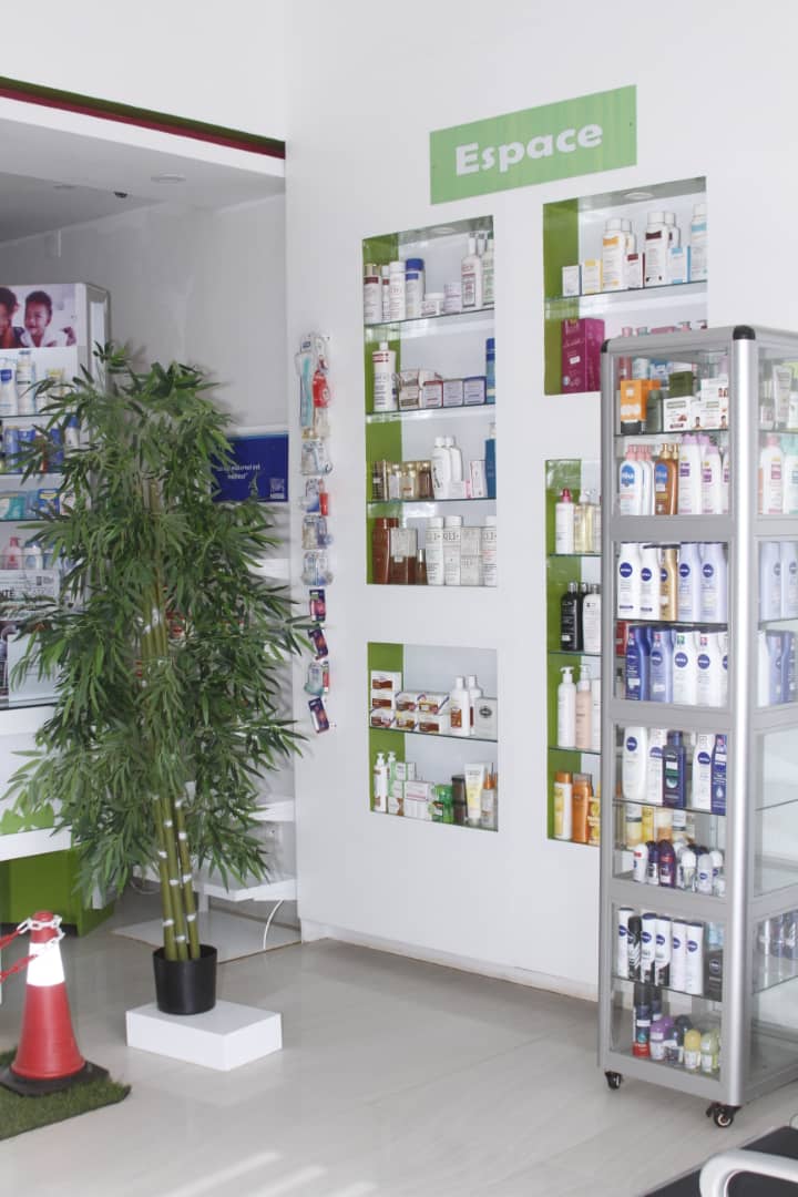 Pharmacie DES ROSES